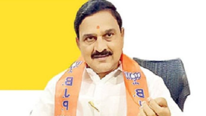 Union Minister Bhupathi Raju Srinivasa Varma discusses development and welfare issues with Arunachal Governor