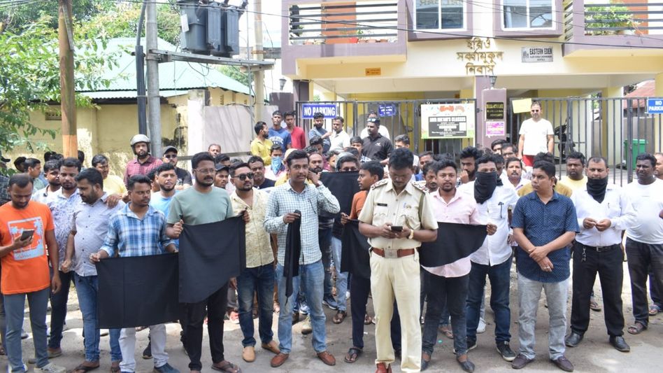 Tripura: Youth protest against CPIM, Congress over BJP minister's social media post on temple protection Tripura: Youth protest against CPIM, Congress over BJP minister's social media post on temple protection