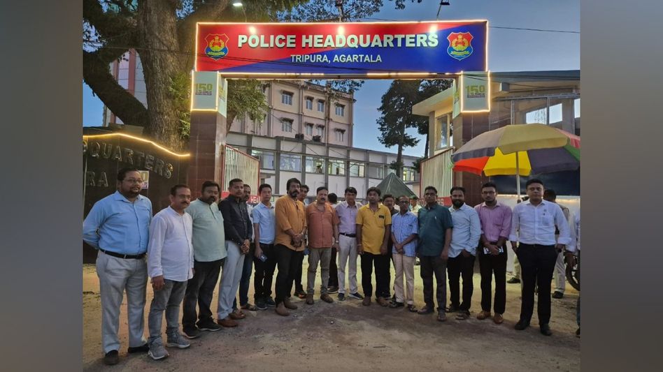 Three held for attacking journalists in Tripura Three held for attacking journalists in Tripura