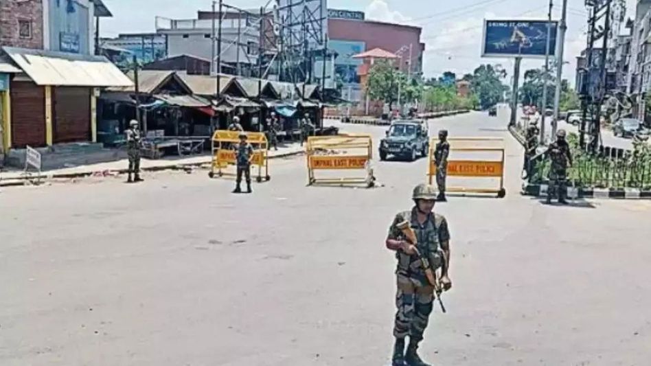 Manipur: Curfew imposed in Imphal East and West districts amid law and order concerns Manipur: Curfew imposed in Imphal East and West districts amid law and order concerns