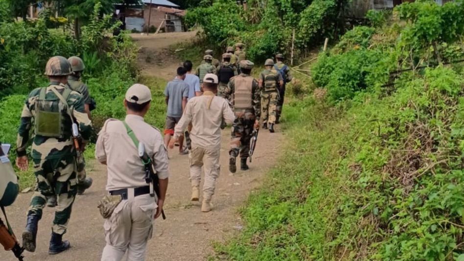Manipur Police responds to violent protests, urge peaceful demonstrations Manipur Police responds to violent protests, urge peaceful demonstrations