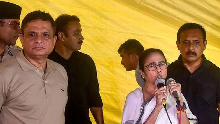 Junior doctors invited to CM Mamata Banerjee's residence for talks