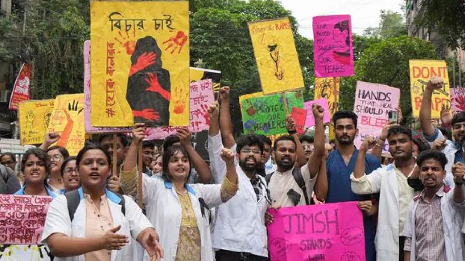 Police foil plot to attack RG Kar protesting doctors, 2 arrested Police foil plot to attack RG Kar protesting doctors, 2 arrested