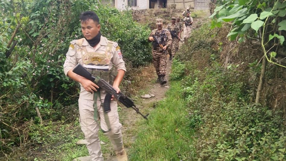 Manipur police rescue suspected Kuki woman from Jiribam, handed over to family Manipur police rescue suspected Kuki woman from Jiribam, handed over to family