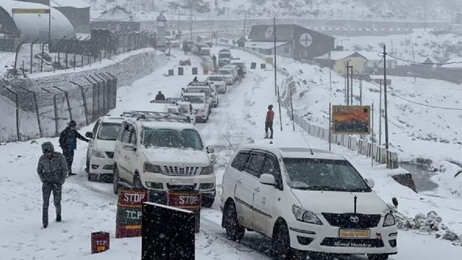 Sikkim to build 1000-vehicle parking lot at Nathu La Sikkim to build 1000-vehicle parking lot at Nathu La