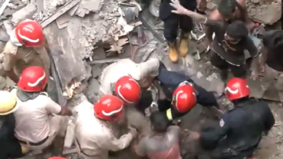 7 rescued after house collapses in Delhi's Karol Bagh. more feared trapped 7 rescued after house collapses in Delhi's Karol Bagh. more feared trapped