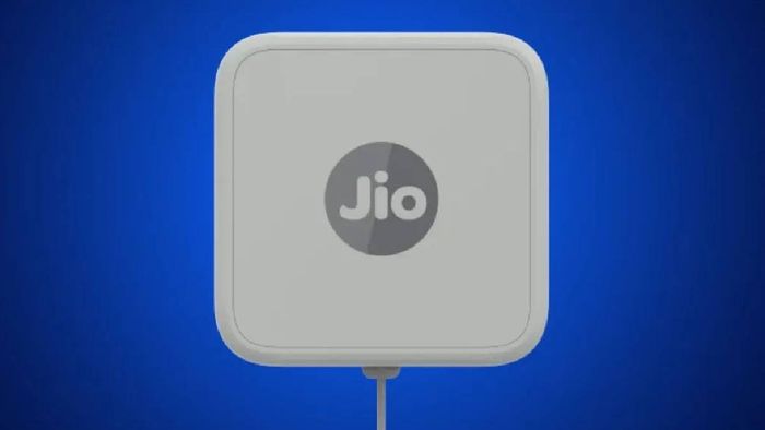 Reliance Digital launches ‘Diwali Dhamaka’ offer with 1-year free JioAirFiber