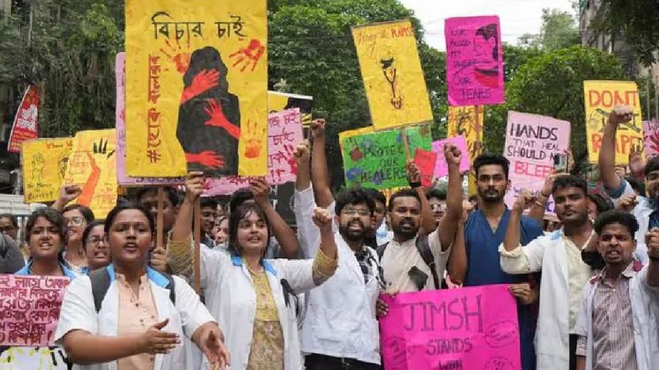 Protesting junior doctors to resume essential services from September 21 Protesting junior doctors to resume essential services from September 21