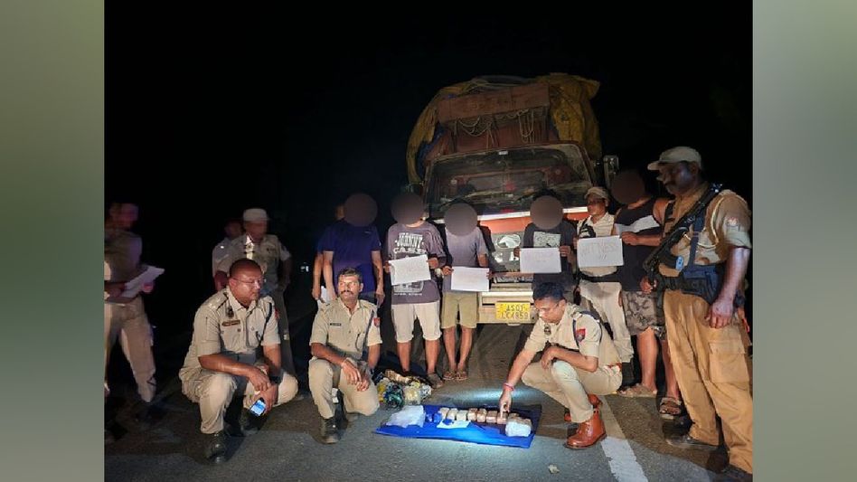 Assam: Cachar police seize drugs worth Rs 15.5 crore, 2 arrested Assam: Cachar police seize drugs worth Rs 15.5 crore, 2 arrested