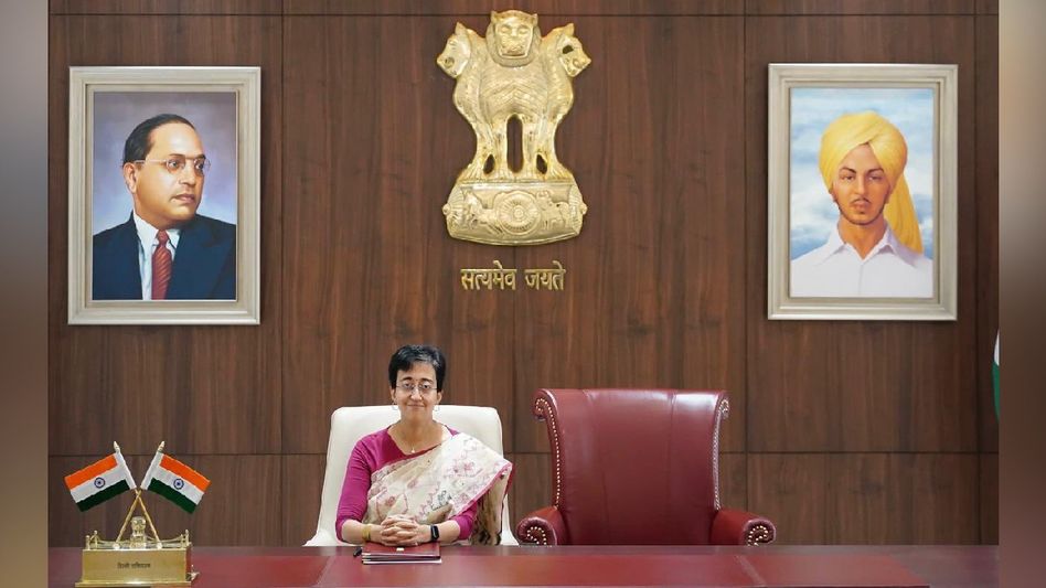 AAP's Atishi assumes charge as Delhi chief minister, honours Kejriwal with empty chair AAP's Atishi assumes charge as Delhi chief minister, honours Kejriwal with empty chair