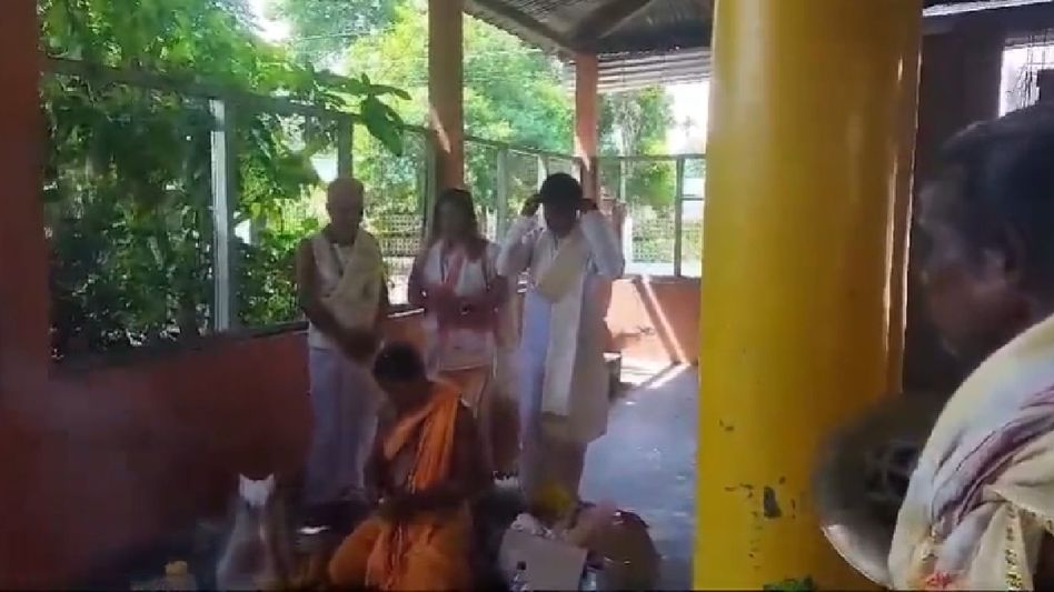 Assam: Muslim woman embraces Sanatan Dharma at Nagaon Satra  Assam: Muslim woman embraces Sanatan Dharma at Nagaon Satra