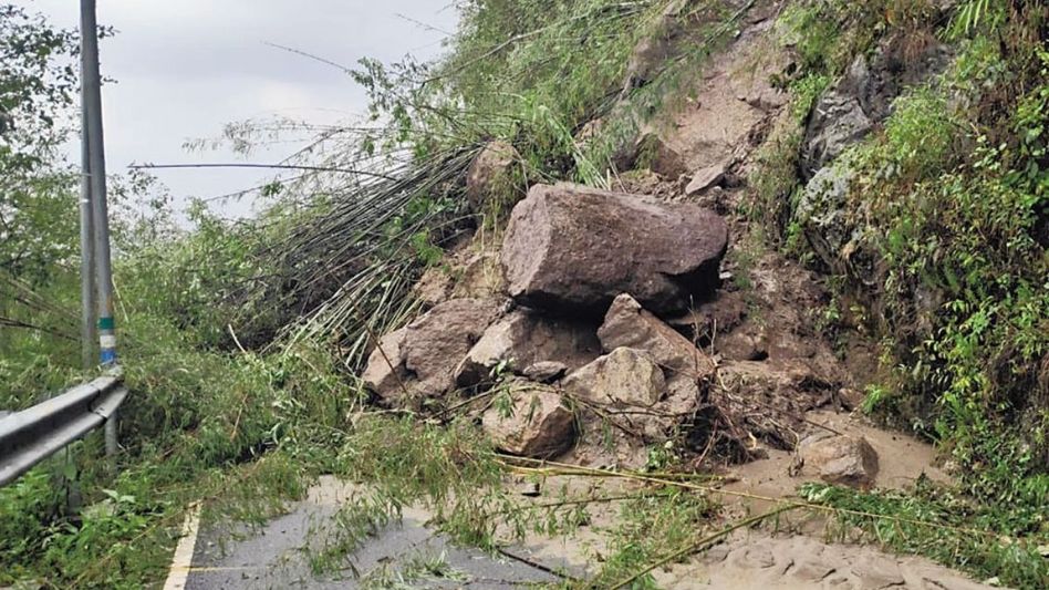 Heavy rain in Sikkim triggers multiple landslides, bridge damaged Heavy rain in Sikkim triggers multiple landslides, bridge damaged