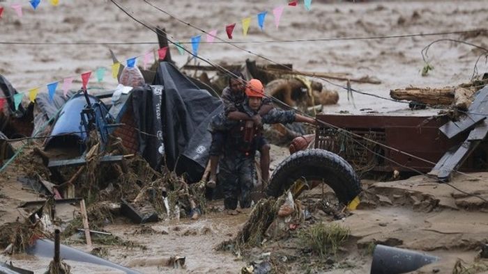 Nepal flood death toll reaches 170 as rescue efforts continue