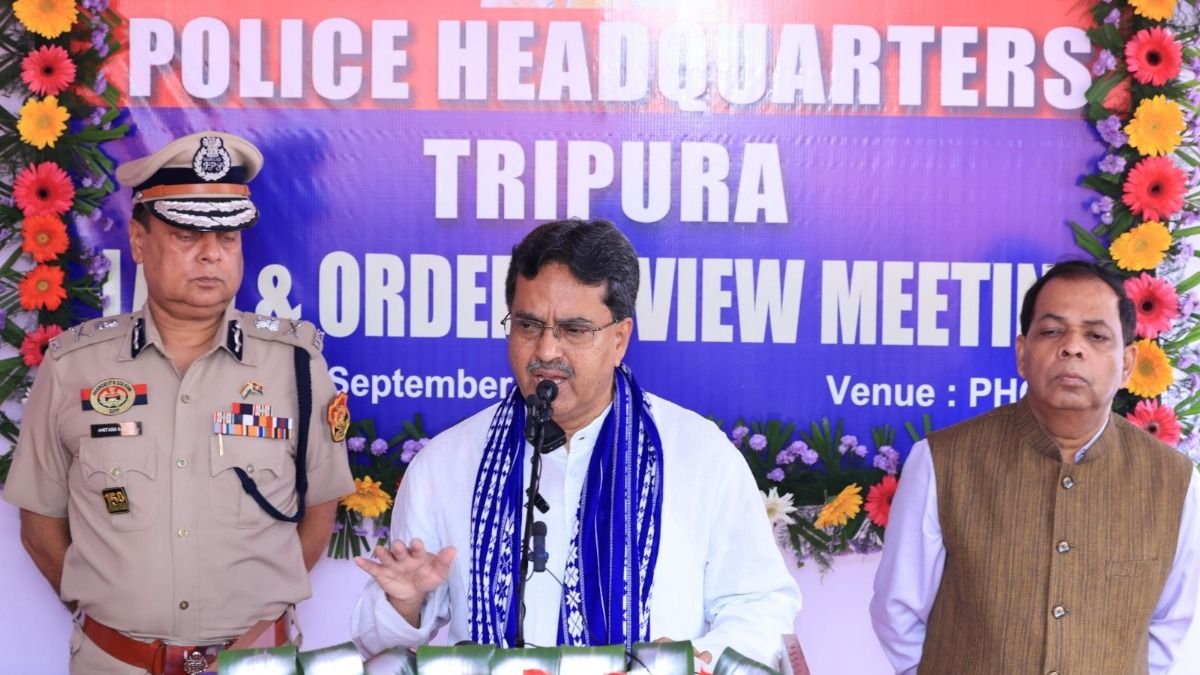 Tripura CM directs state police to work transparently to increase conviction rate Tripura CM directs state police to work transparently to increase conviction rate