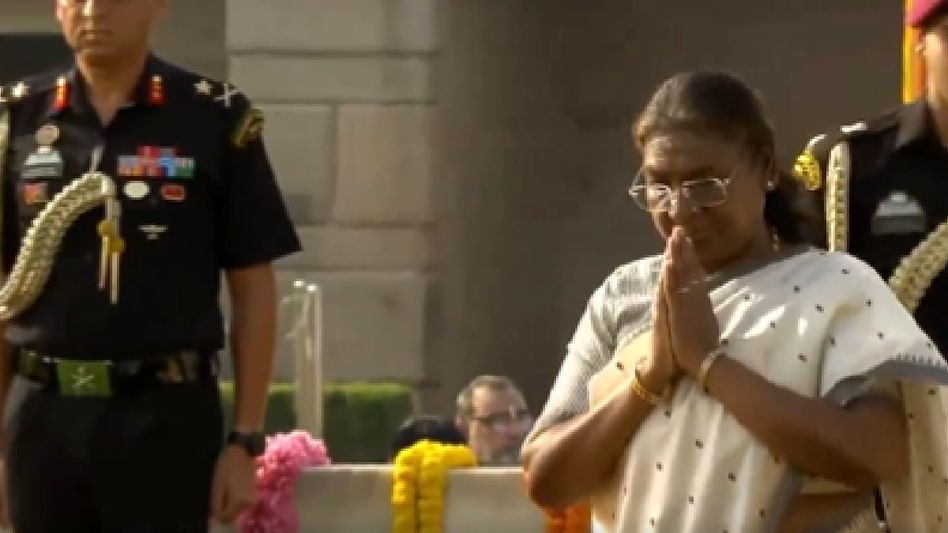 President Murmu, PM Modi pay tribute to Mahatma Gandhi on 155th birth anniversary President Murmu, PM Modi pay tribute to Mahatma Gandhi on 155th birth anniversary