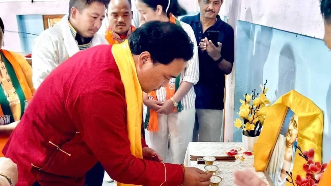 Arunachal: West Kameng BJP celebrates Gandhi Jayanti with local initiatives
