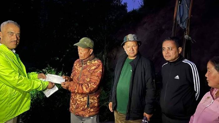 Sikkim: Soreng district administration conducts joint inspection in landslide-affected areas of Daramdin constituency