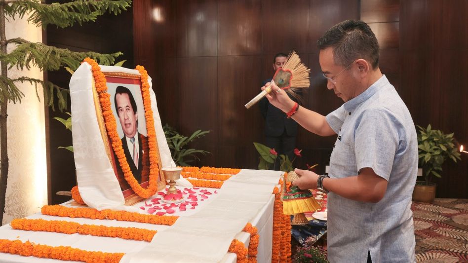 Sikkim CM honours ex-CM Nar Bahadur Bhandari, hails efforts in shaping cultural identity Sikkim CM honours ex-CM Nar Bahadur Bhandari, hails efforts in shaping cultural identity