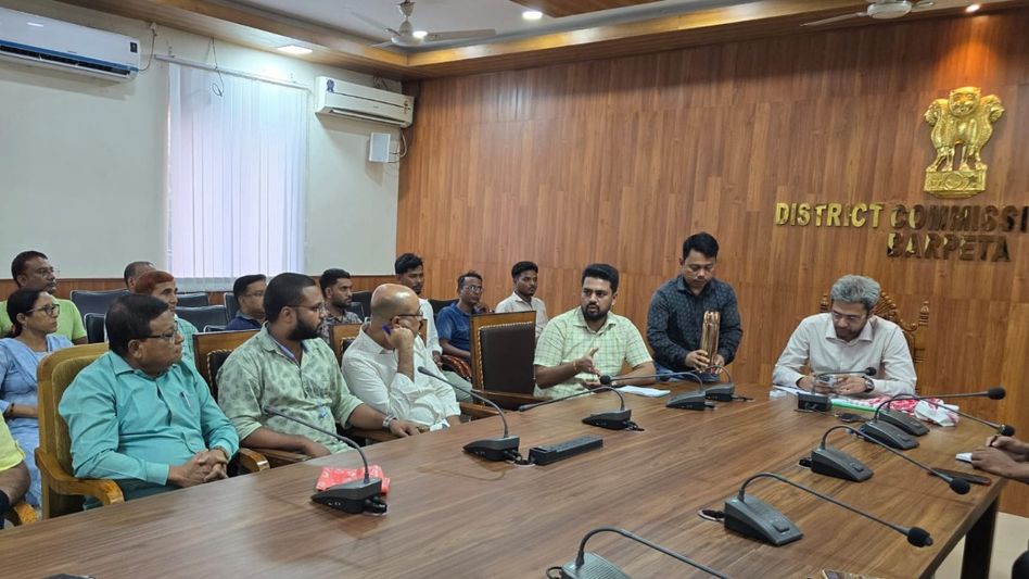 Assam: Barpeta DC interacts with local media, discusses development prospects Assam: Barpeta DC interacts with local media, discusses development prospects