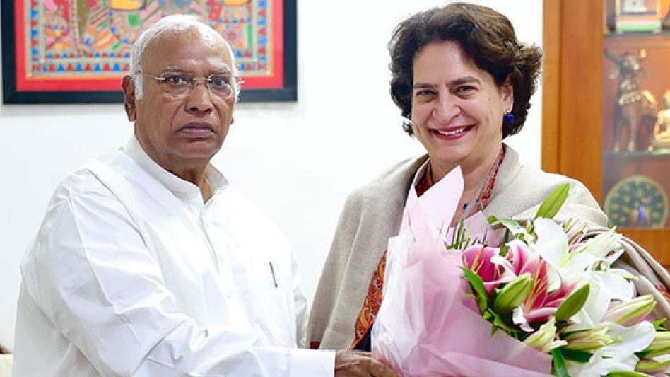 Priyanka Gandhi set to file nomination for Wayanad Lok Sabha bye-elections on October 23 Priyanka Gandhi set to file nomination for Wayanad Lok Sabha bye-elections on October 23