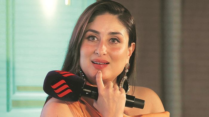 Kareena Kapoor's Adorable Childhood Moment on 'Pukar' Sets