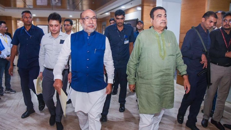Manipur CM discusses highway projects with Nitin Gadkari Manipur CM discusses highway projects with Nitin Gadkari