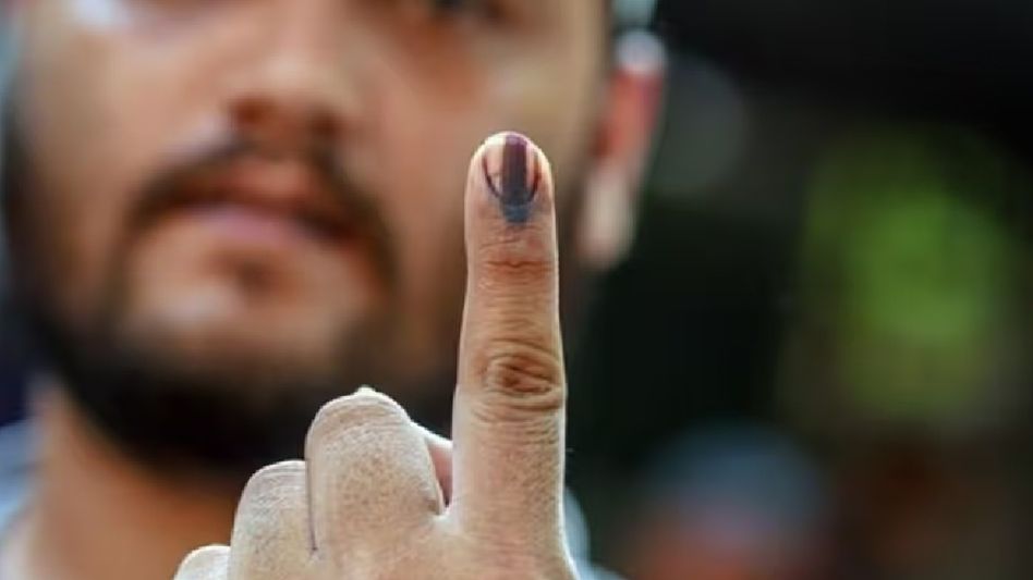 Meghalaya Gambegre by-polls: Two Independent candidates file nominations Meghalaya Gambegre by-polls: Two Independent candidates file nominations