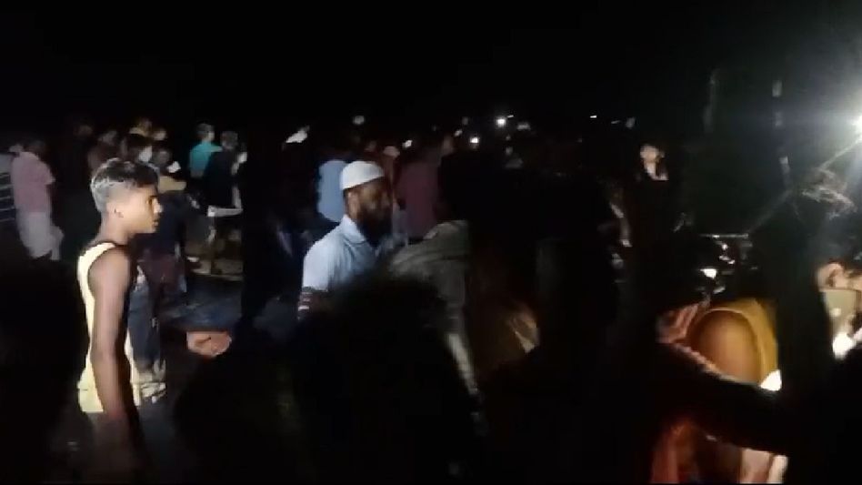 Boat collision in Dhubri's Tipkai river leaves 20 injured, 5 children missing Boat collision in Dhubri's Tipkai river leaves 20 injured, 5 children missing