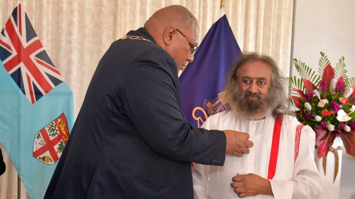 Fiji honours Sri Sri Ravi Shankar for humanitarian efforts