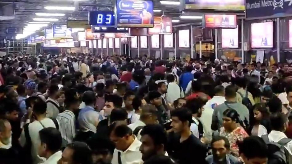 Nine injured in stampede at Bandra Terminus amid festive rush Nine injured in stampede at Bandra Terminus amid festive rush
