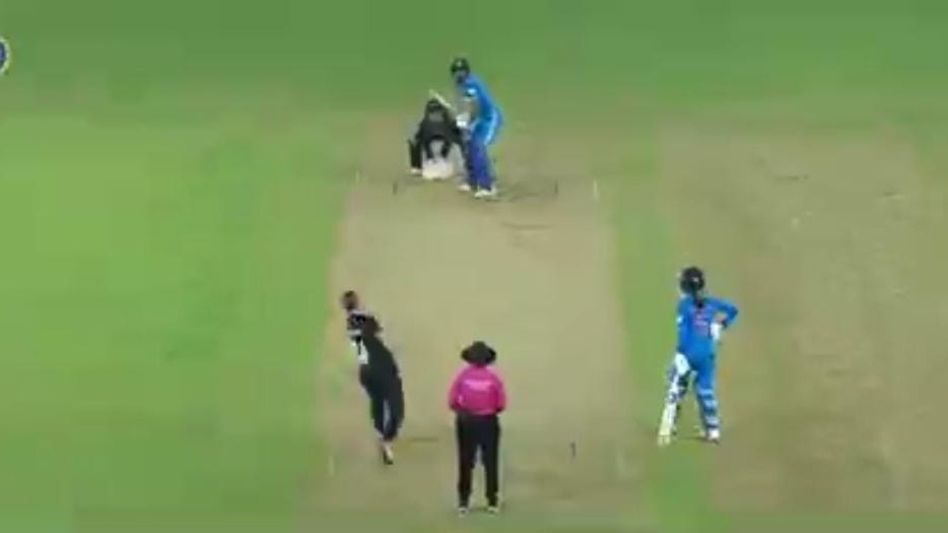 New Zealand defeats India in 2nd women's ODI, series at 1-1 New Zealand defeats India in 2nd women's ODI, series at 1-1