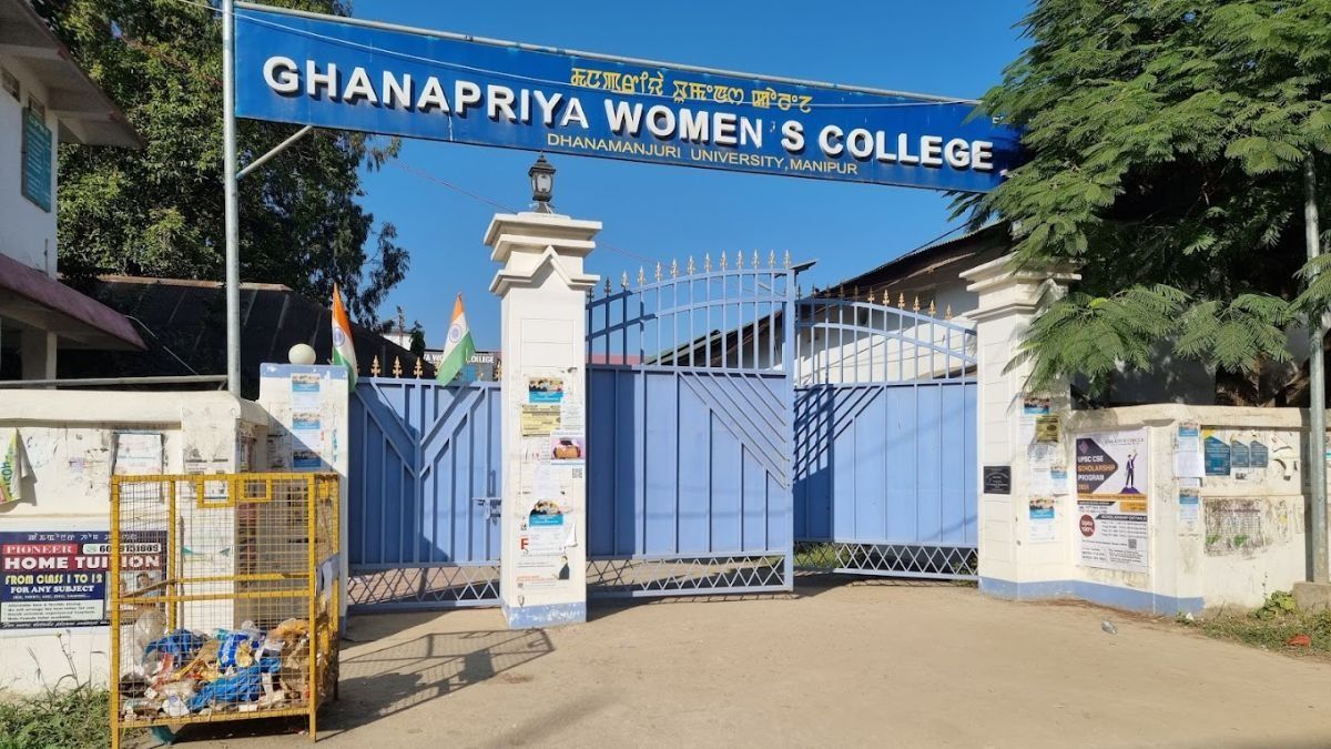 Manipur: Hand grenade found in front of college near Raj Bhavan Manipur: Hand grenade found in front of college near Raj Bhavan