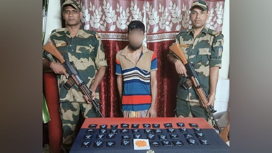 Tripura BSF seize Yaba tablets worth Rs 80 lakh, one Bangladeshi smuggler apprehended Tripura BSF seize Yaba tablets worth Rs 80 lakh, one Bangladeshi smuggler apprehended