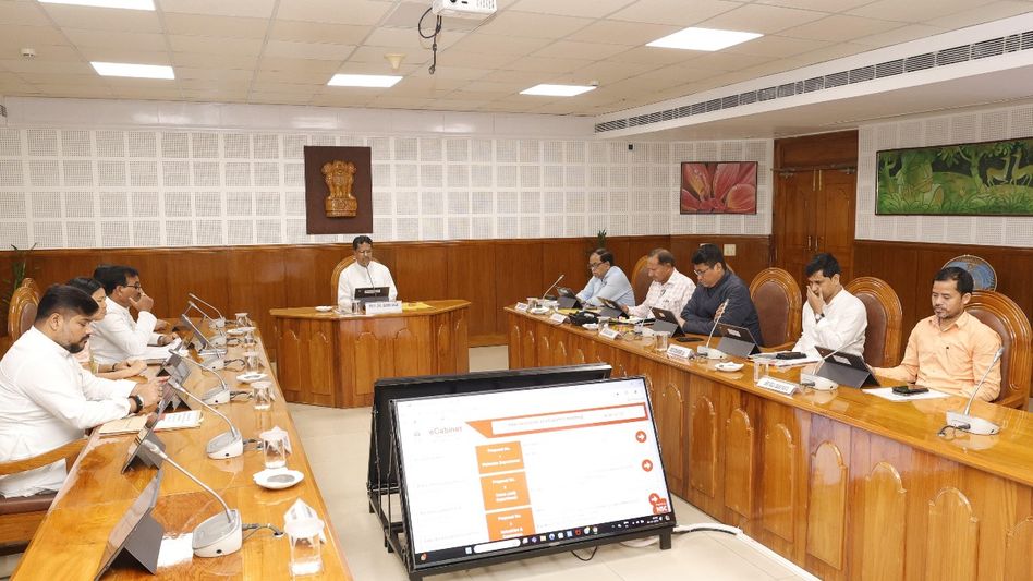 Tripura announces 5 per cent DA hike ahead of Diwali, to benefit 2 lakh government employees, pensioners Tripura announces 5 per cent DA hike ahead of Diwali, to benefit 2 lakh government employees, pensioners