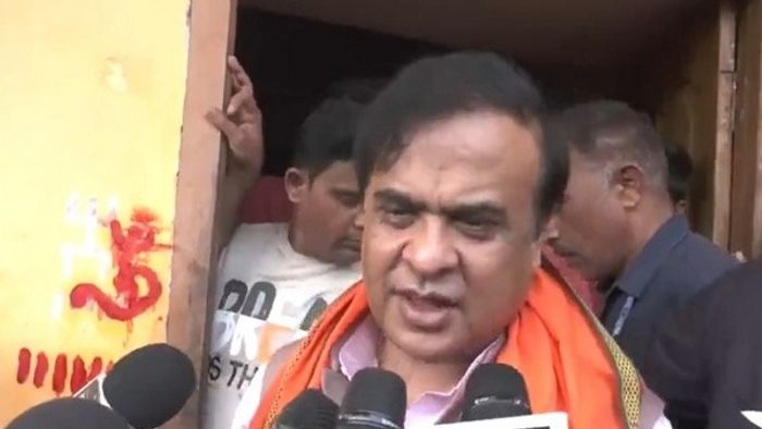 Himanta Biswa Sarma steps in to mend BJP rift with Satyanand Jha ahead of Jharkhand polls