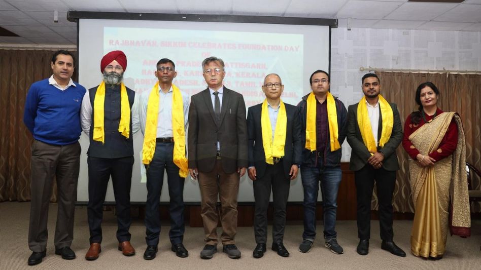 Sikkim: Raj Bhavan celebrates foundation day of states, honours India's unity in diversity Sikkim: Raj Bhavan celebrates foundation day of states, honours India's unity in diversity