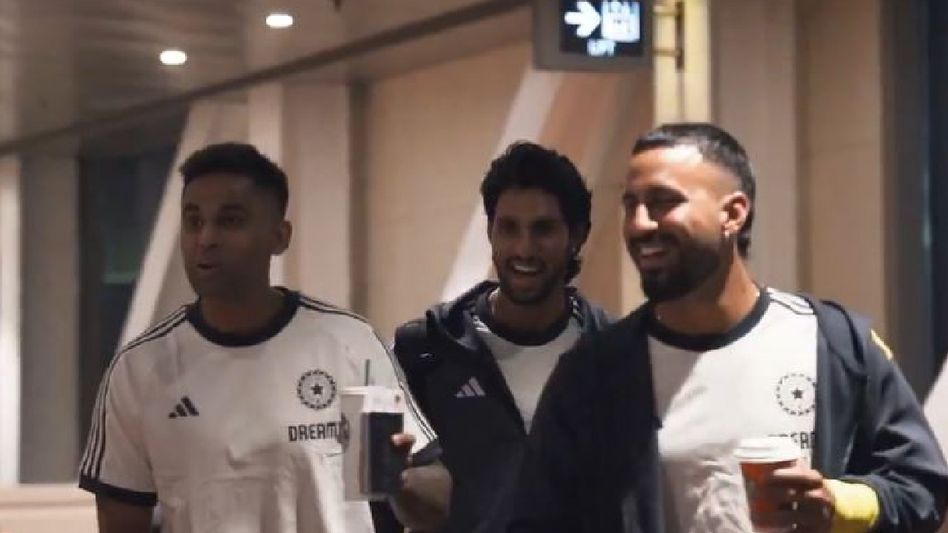 Indian cricket team arrives in Durban for four-match T20I series against South Africa Indian cricket team arrives in Durban for four-match T20I series against South Africa