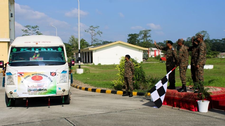 Gajraj Corps flags off National Integration Tour from Assam's Missamari Gajraj Corps flags off National Integration Tour from Assam's Missamari
