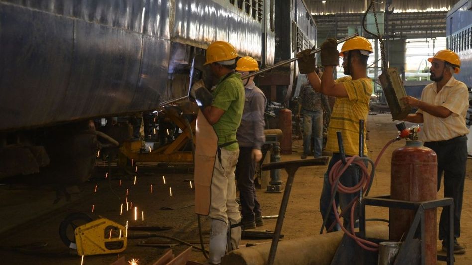 NF Railway announces 5647 Act Apprentice slots for skill development, apply here NF Railway announces 5647 Act Apprentice slots for skill development, apply here