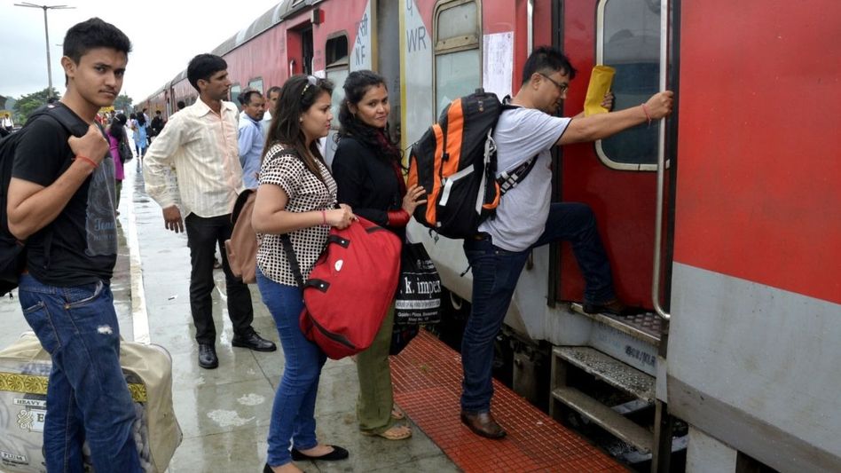 Indian Railways sets record with 65 lakh passengers moved during festive season Indian Railways sets record with 65 lakh passengers moved during festive season