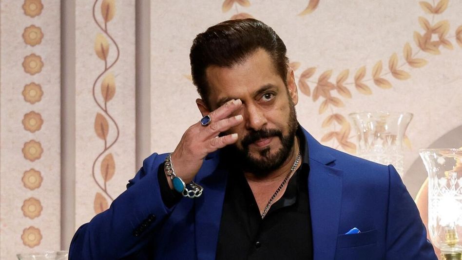 Salman Khan shoots 'Sikandar' with 4-tier security in Hyderabad Salman Khan shoots 'Sikandar' with 4-tier security in Hyderabad