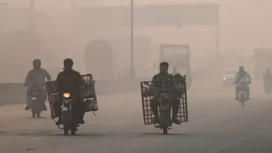 Smog engulfs Pakistan's Punjab province, authorities impose lockdown-like measures Smog engulfs Pakistan's Punjab province, authorities impose lockdown-like measures