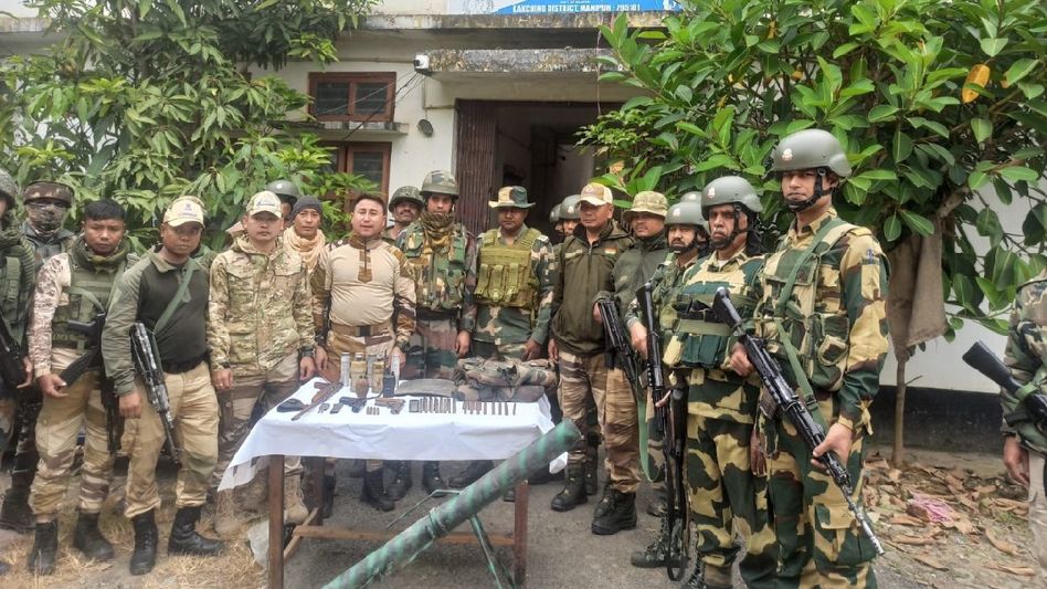Security personnel seize sophisticated weapons in Manipur's Utangpokpi, ensure vehicular movement Security personnel seize sophisticated weapons in Manipur's Utangpokpi, ensure vehicular movement