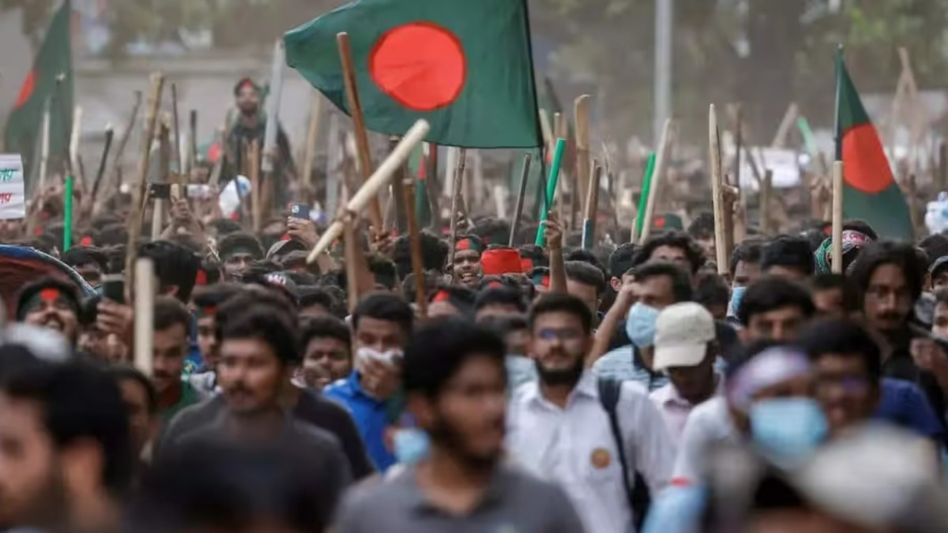 Bangladesh crisis persists as violent protests rock Dhaka again Bangladesh crisis persists as violent protests rock Dhaka again