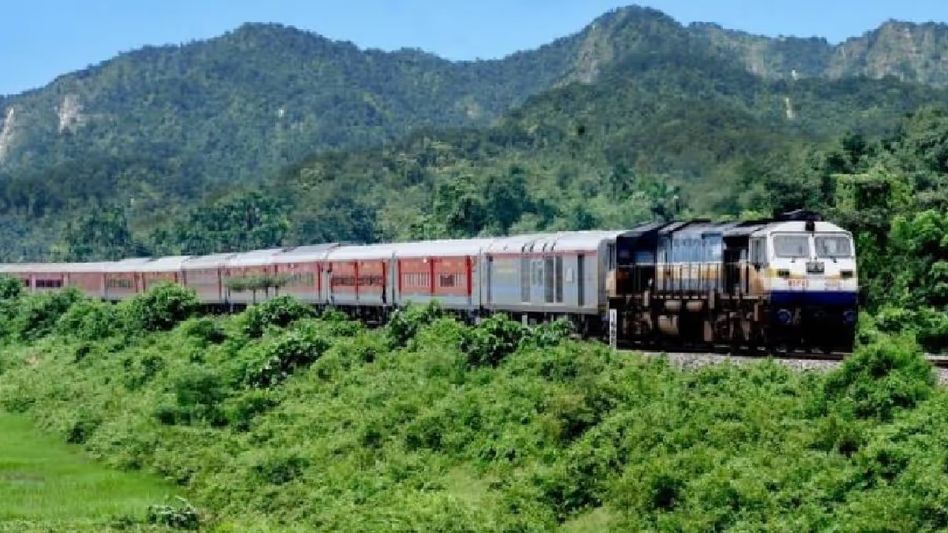 Eastern Railways delays train at Howrah station to help Mumbai 'baraat' reach Guwahati on time Eastern Railways delays train at Howrah station to help Mumbai 'baraat' reach Guwahati on time