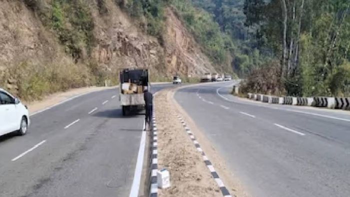 Nagaland: Kohima DC orders closure of box cutting road, lifts HMV restrictions on NH-02