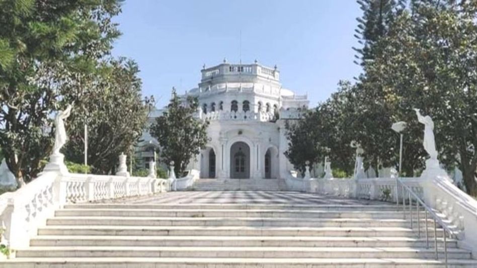 Tripura student body protests Pushpabanta Palace lease to private entity, warns mass agitation Tripura student body protests Pushpabanta Palace lease to private entity, warns mass agitation