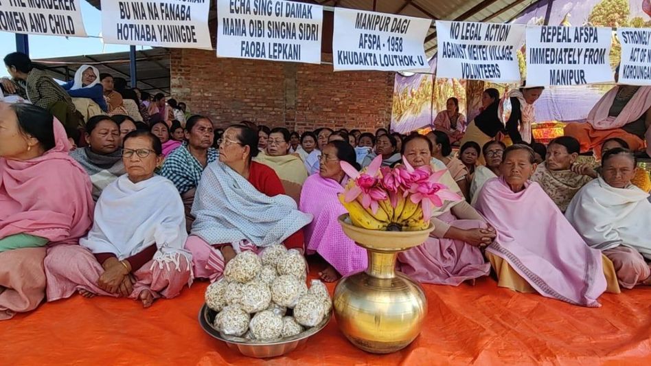 Manipur: Meira Paibis protest against arrest of Arambai Tengol leader Manipur: Meira Paibis protest against arrest of Arambai Tengol leader