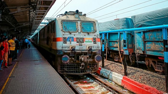 Assam: Northeast Frontier Railway opens Rail Coach Restaurant at Uzan Bazar riverfront