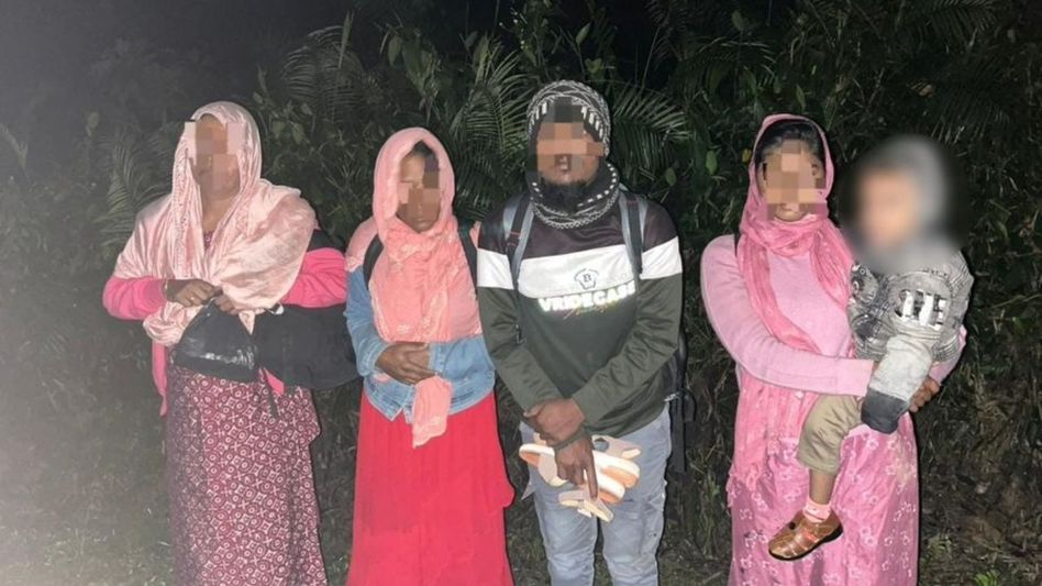 Assam Police apprehend four illegal infiltrators near Indo-Bangladesh border Assam Police apprehend four illegal infiltrators near Indo-Bangladesh border